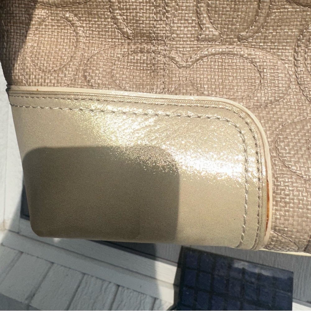 Coach Poppy Gold Straw Tote! NWT! - Picture 11 of 12